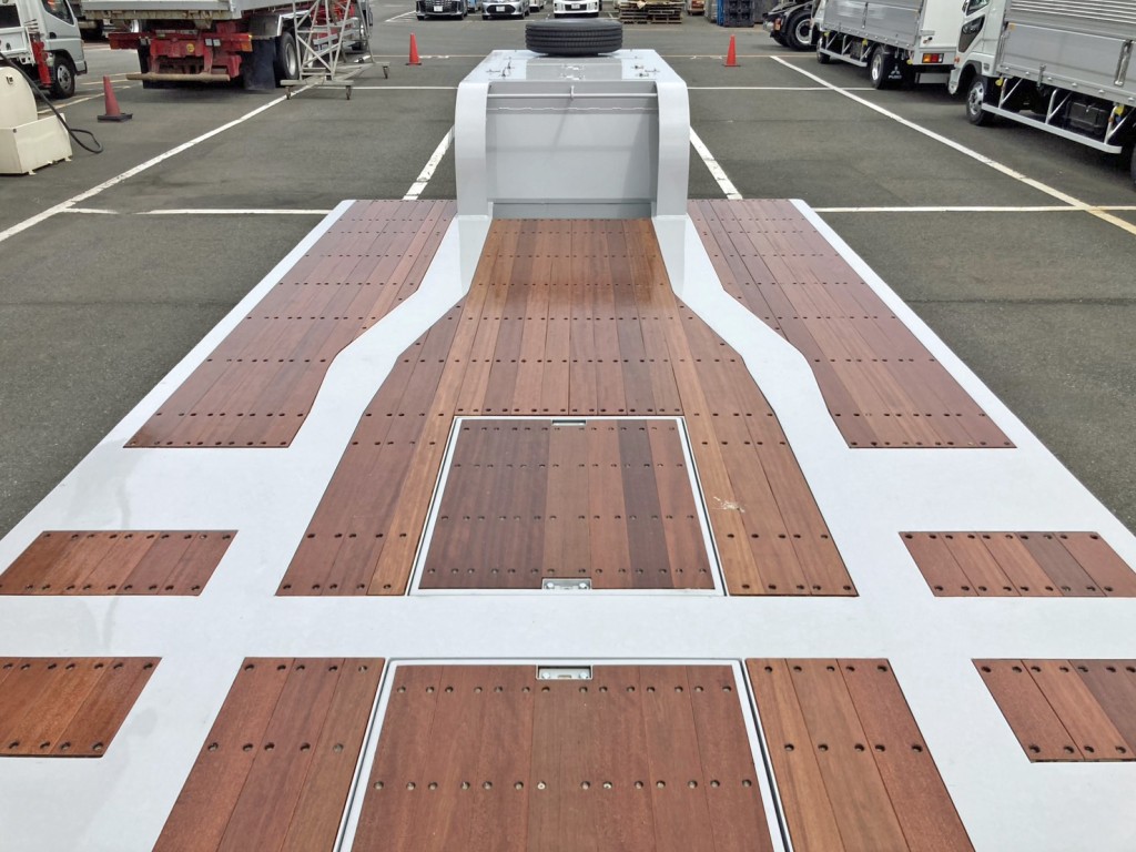 床は板張りです。|トレクス  PLR430DEの写真10