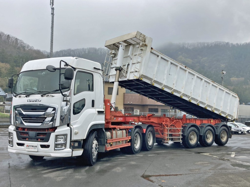 いすゞ ギガ QKG-EXZ52BJの写真1