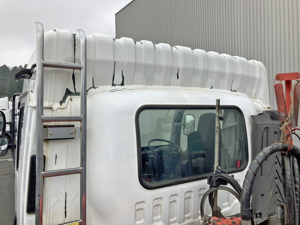 いすゞ ギガ QKG-EXZ52BJの写真30