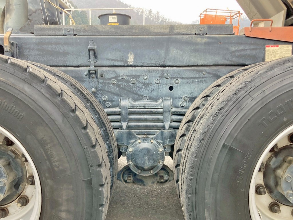 リーフサスです。|三菱 スーパーグレート QKG-FV60VXの写真5