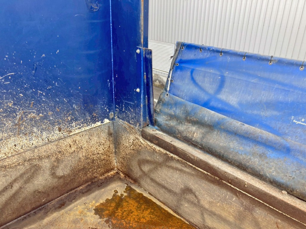 運転席側ストッパーの状態です。|三菱 スーパーグレート QKG-FV60VXの写真13