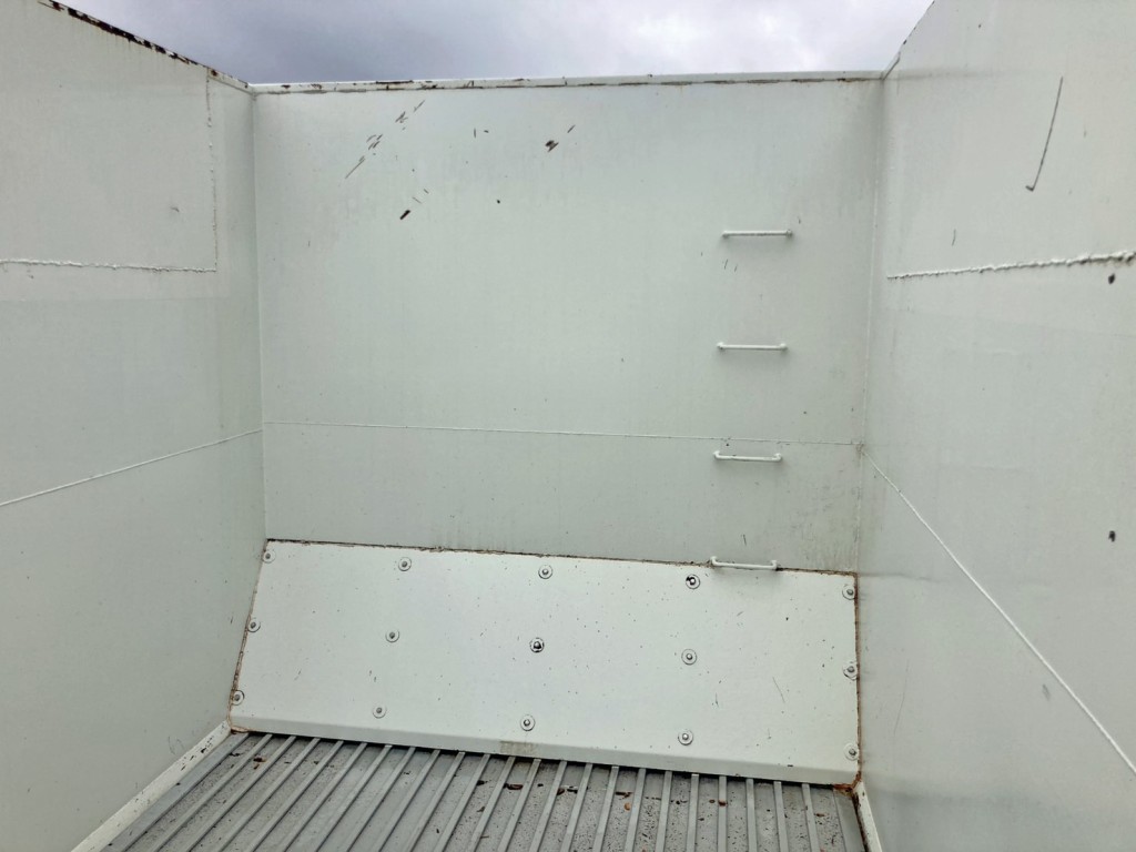 日野 プロフィア QKG-FW1EWEAの写真19