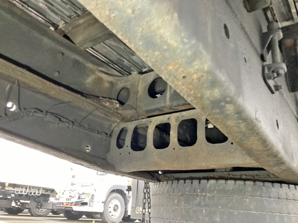 日野 プロフィア QKG-FW1EWEAの写真28