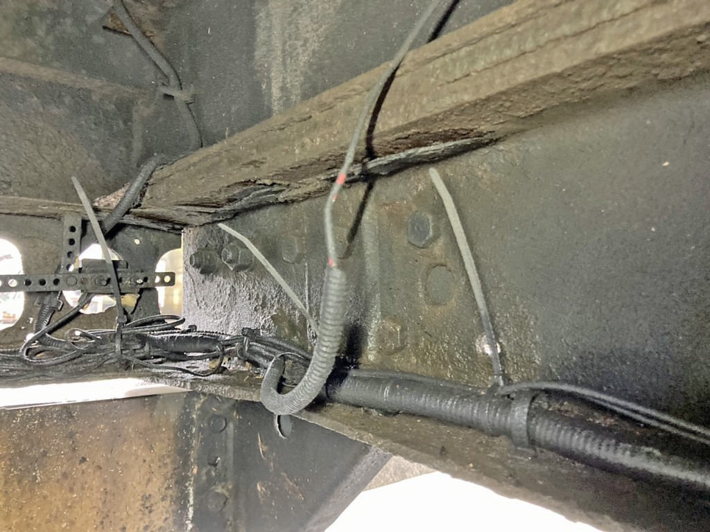 日野 プロフィア QKG-FW1EWEAの写真32