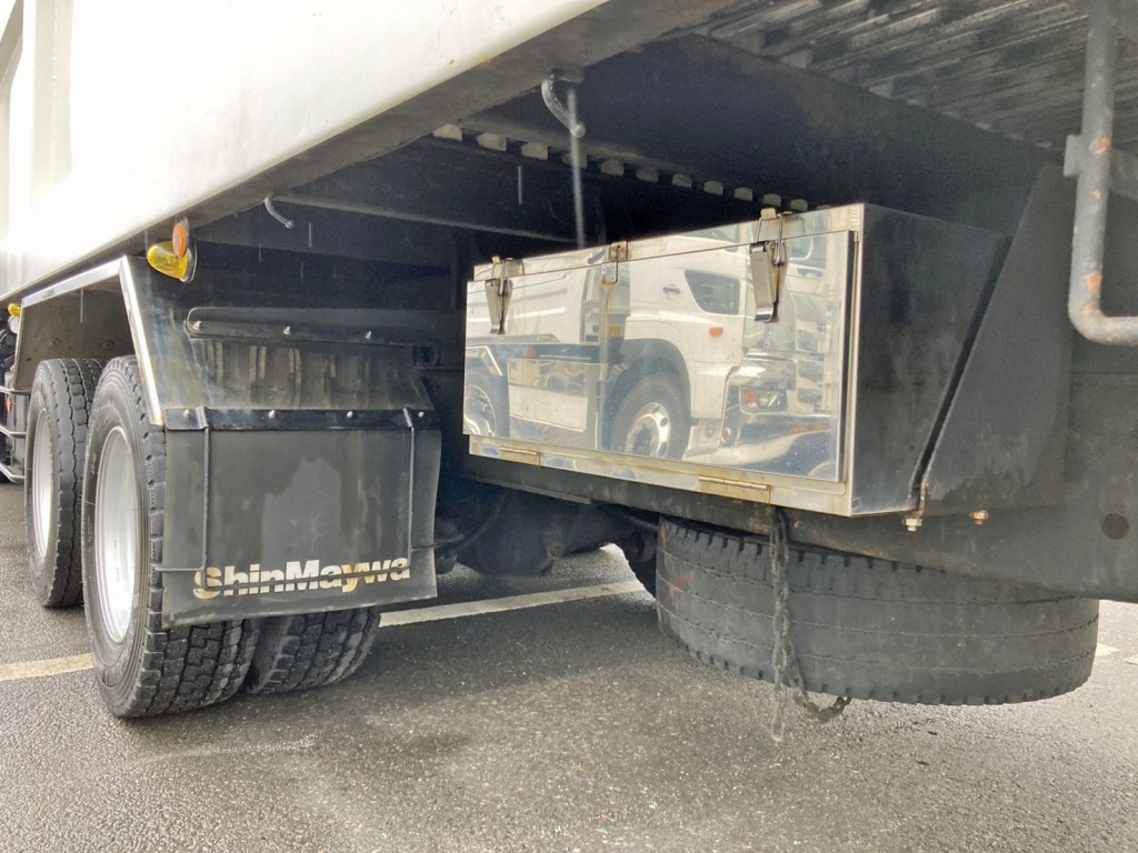 日野 プロフィア QKG-FW1EWEAの写真37