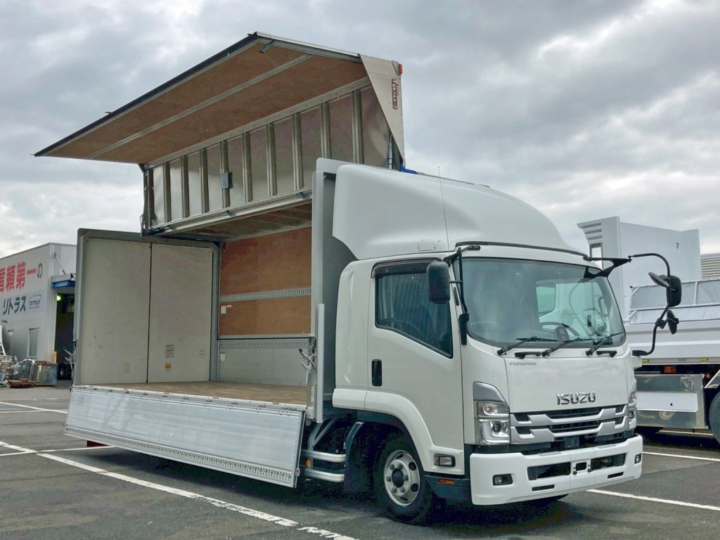 いすゞ フォワード 2RG-FRR90S2(2WD)の写真2