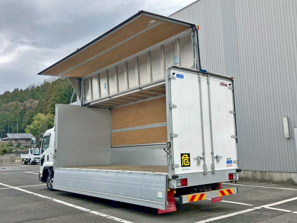 いすゞ フォワード 2RG-FRR90S2(2WD)の写真3