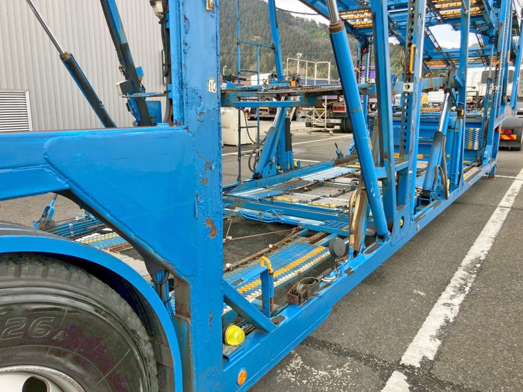 運転席側中フロアー後方の柱下部にサビがあります。|ハマナ  HST103DLTGの写真37