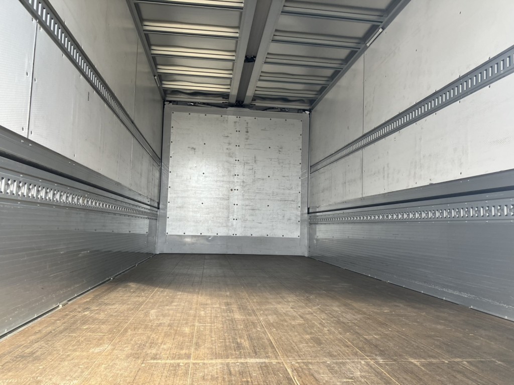 日野 レンジャー 2KG-FD2ABG(2WD)の写真5