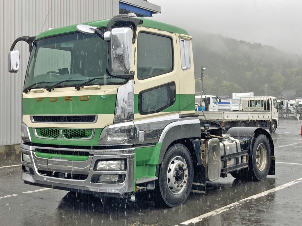 フロント周り、メッキパーツで飾っています。|三菱 スーパーグレート QKG-FP54VDRの写真1