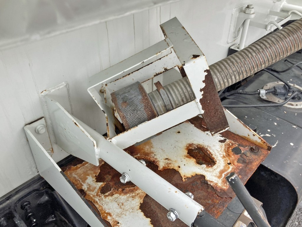 給水ホースです。|三菱 キャンター TPG-FEB90(2WD)の写真18