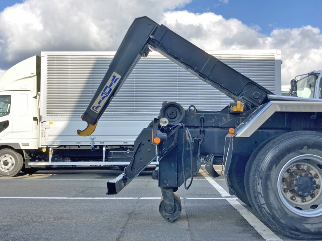 UDトラックス クオン QKG-CW5YLの写真15