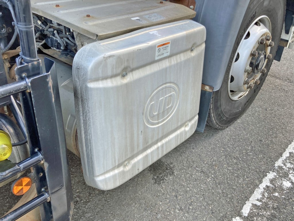 UDトラックス クオン QKG-CW5YLの写真27
