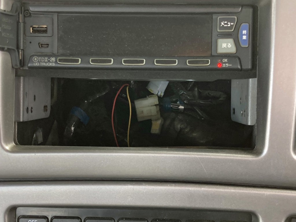 UDトラックス クオン QKG-CW5YLの写真37