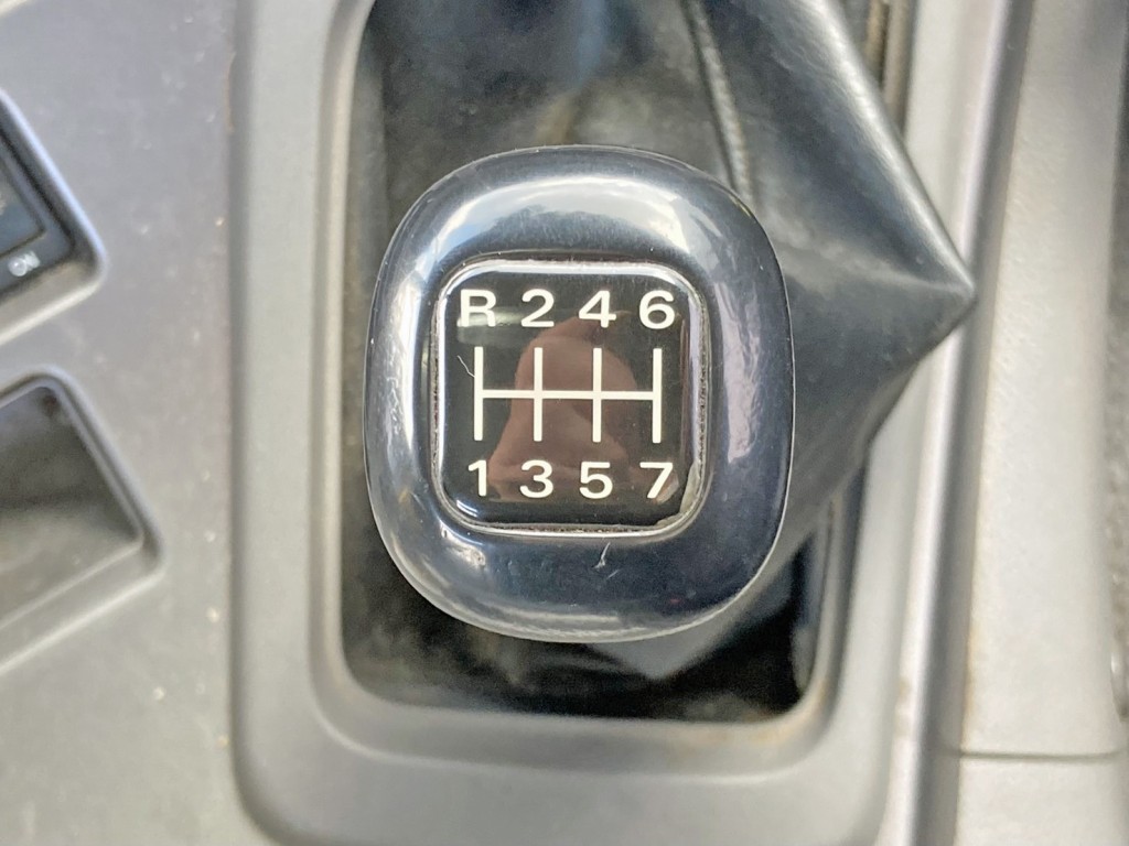 UDトラックス クオン QKG-CW5YLの写真40