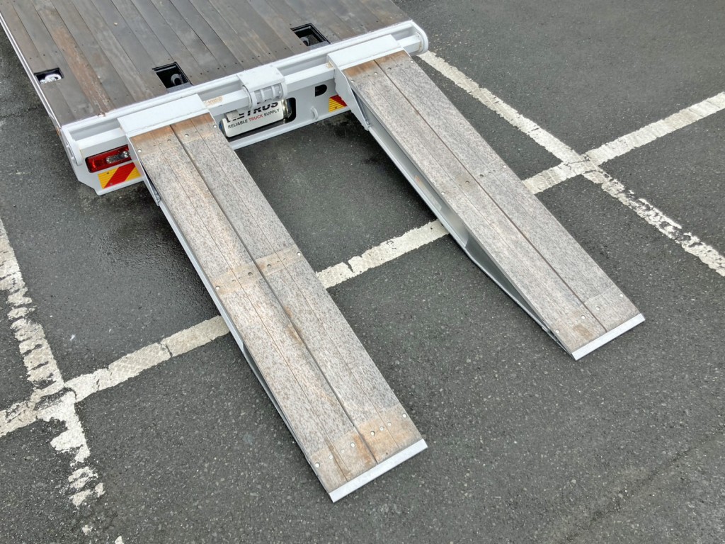 UDトラックス クオン 2RG-CG5FLの写真13