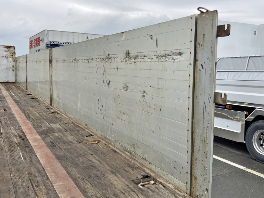 運転席側アオリ内側にキズ・ヘコミがあります。|東邦  TF28H7B2の写真13