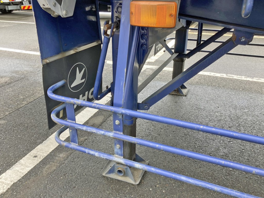 脚は手動式です。|東邦  TF28H7B2の写真29