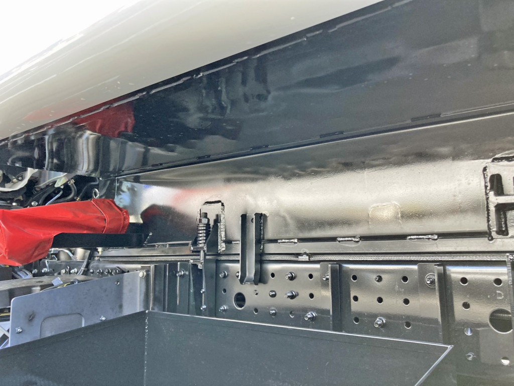 三菱 キャンター 2RG-FEAV0(2WD)の写真6