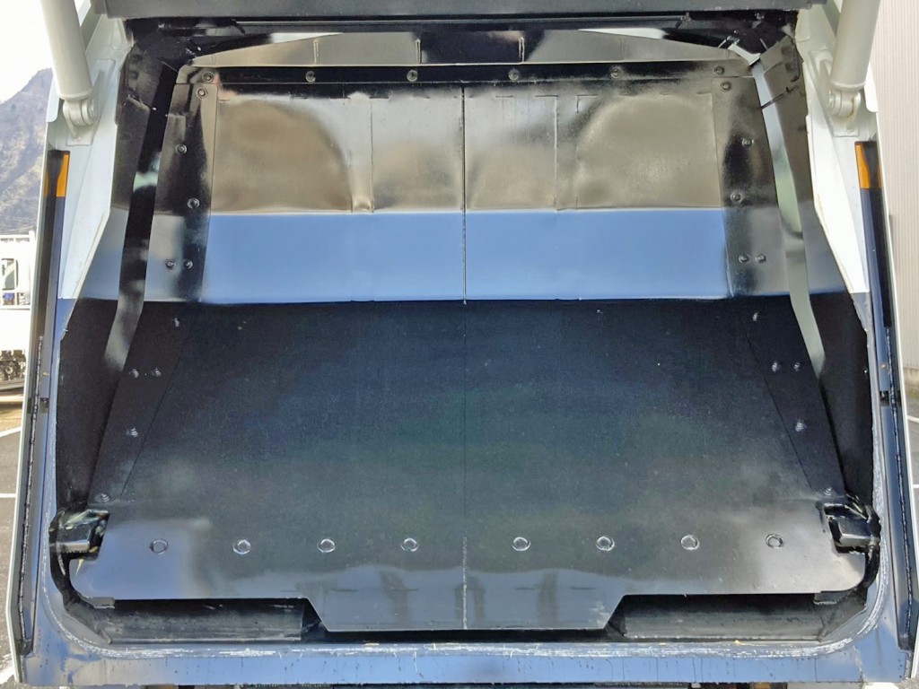 三菱 キャンター 2RG-FEAV0(2WD)の写真11