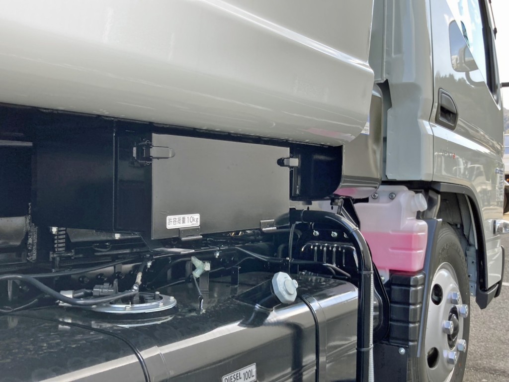 三菱 キャンター 2RG-FEAV0(2WD)の写真23