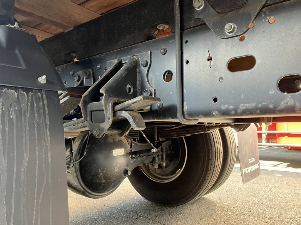 いすゞ フォワード 2RG-FRR90S2(2WD)の写真6