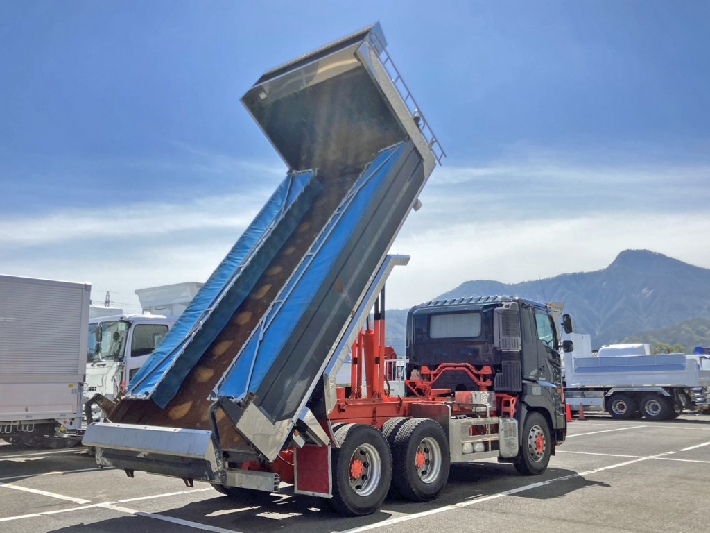 日野 プロフィア QKG-FS1EKAAの写真4