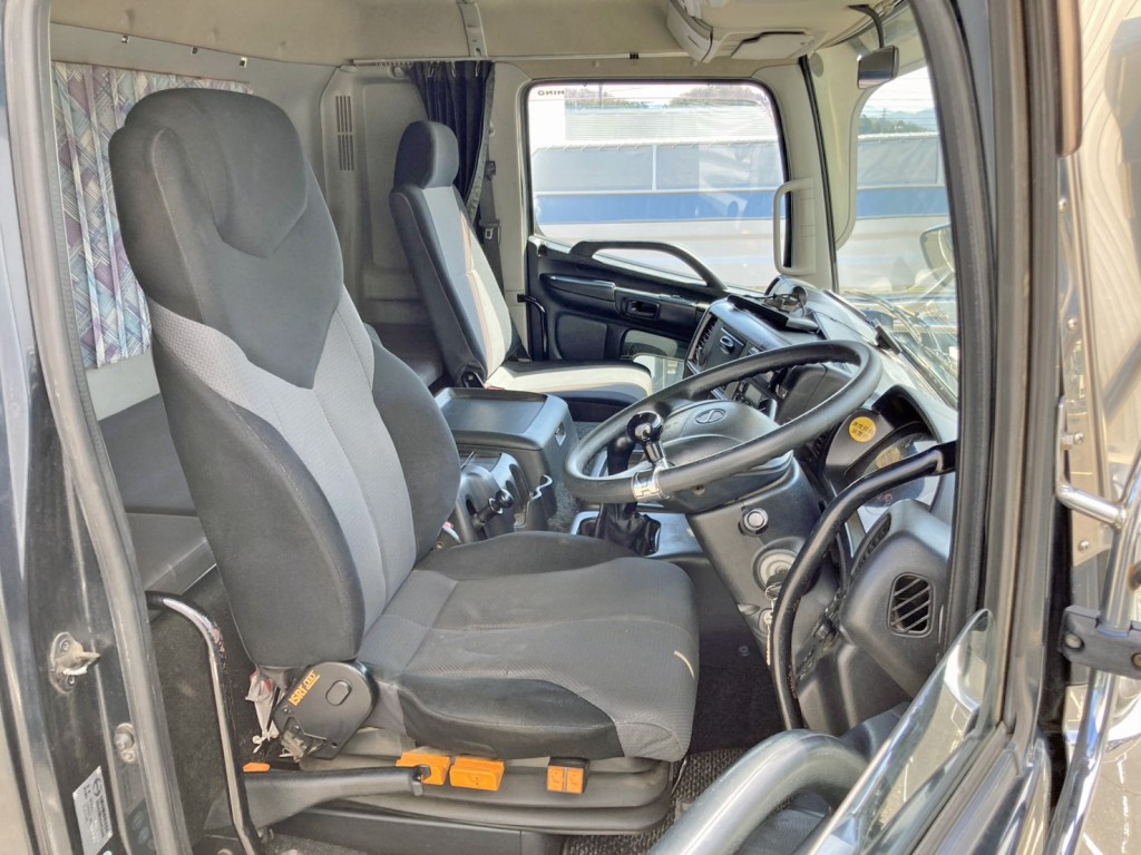 日野 プロフィア QKG-FS1EKAAの写真7