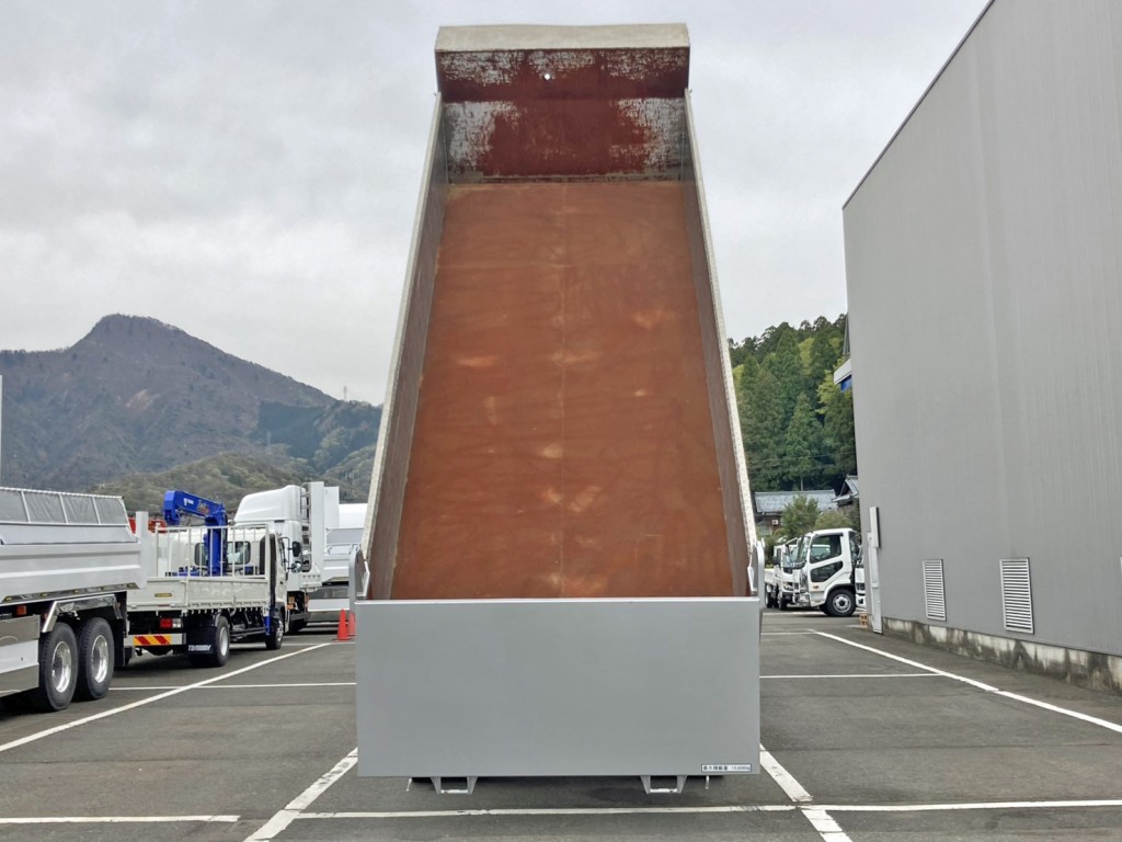 UDトラックス クオン QKG-CD5YLの写真9