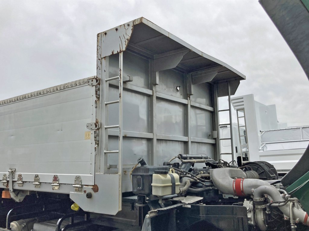 UDトラックス クオン QKG-CD5YLの写真14