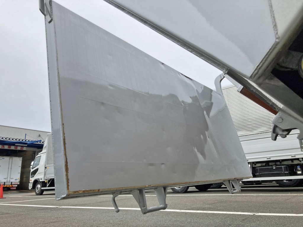 UDトラックス クオン QKG-CD5YLの写真22