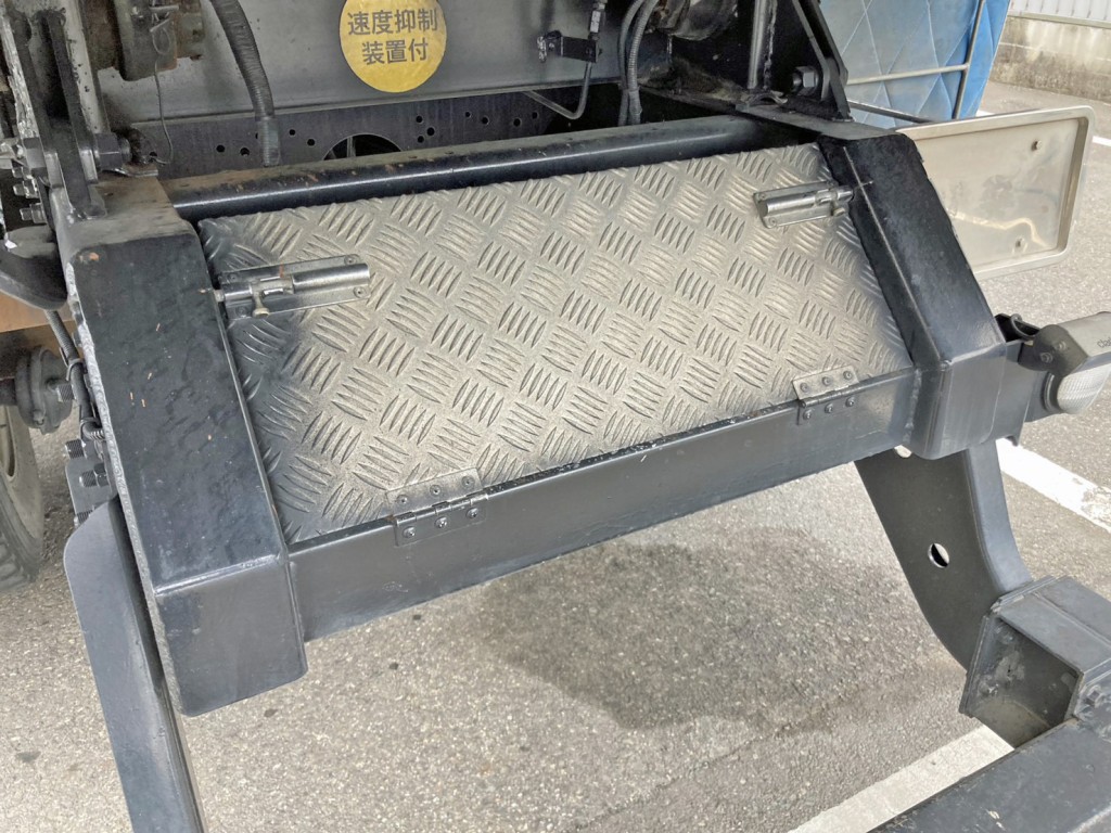 UDトラックス クオン QKG-CD5YLの写真24