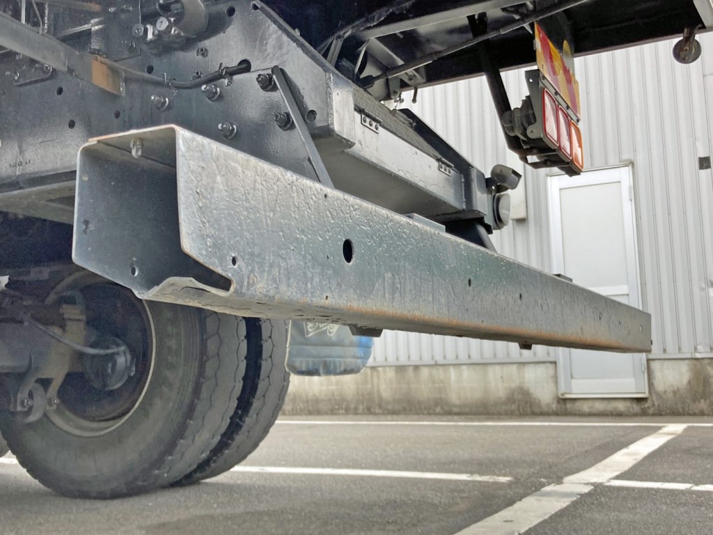 UDトラックス クオン QKG-CD5YLの写真25