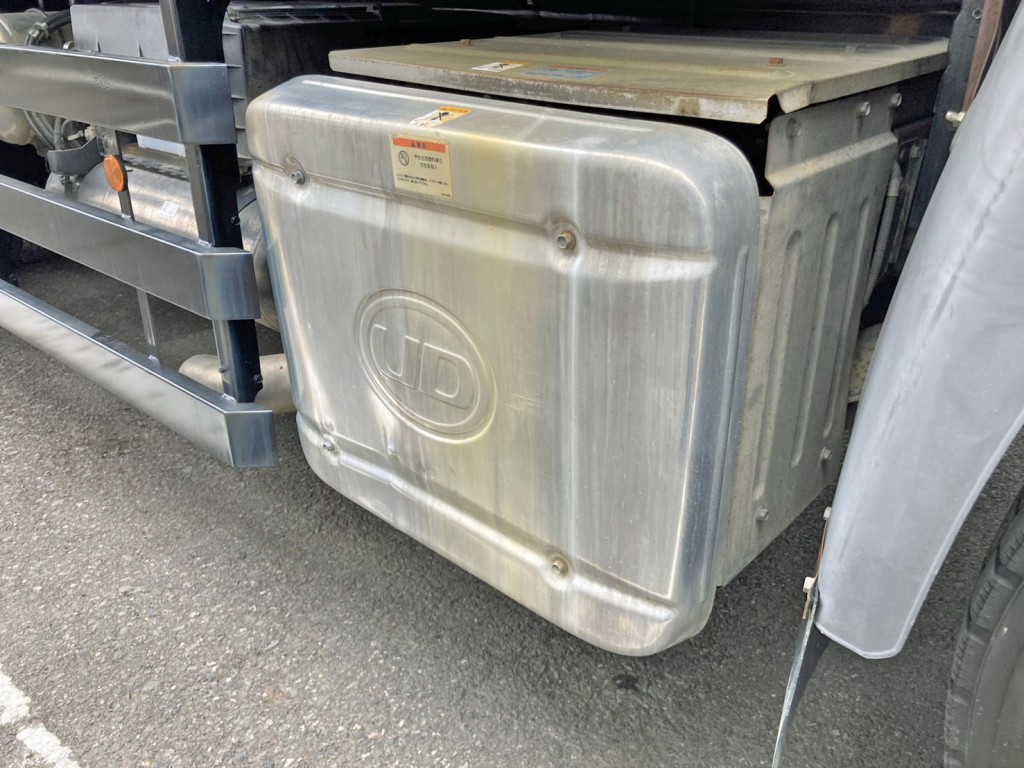 UDトラックス クオン QKG-CD5YLの写真27