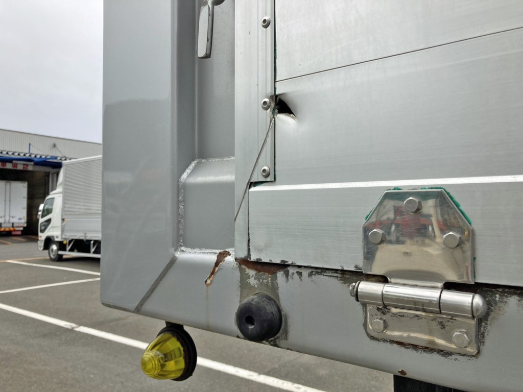 UDトラックス クオン QKG-CD5YLの写真32