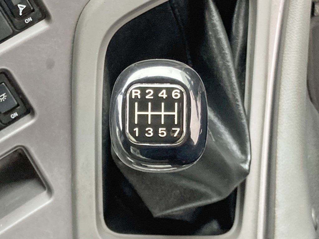 UDトラックス クオン QKG-CD5YLの写真44