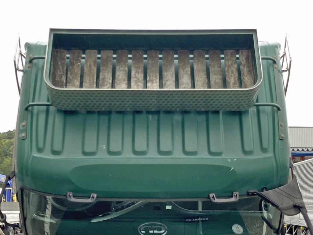 UDトラックス クオン QKG-CD5YLの写真46