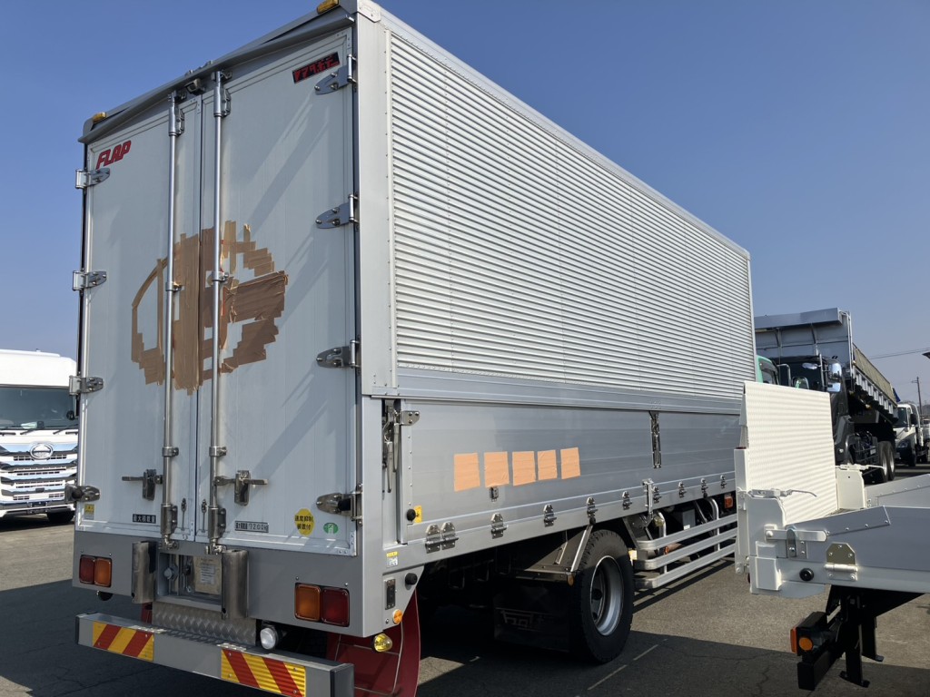 いすゞ フォワード LKG-FTR90T2の写真4