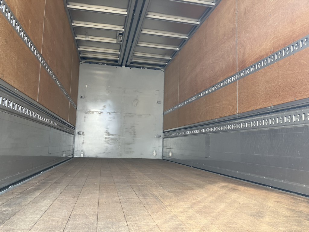 いすゞ フォワード LKG-FTR90T2の写真5