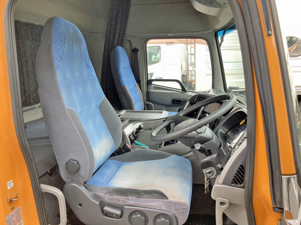 ニッサンディーゼル クオン PKG-GK4XLEの写真7