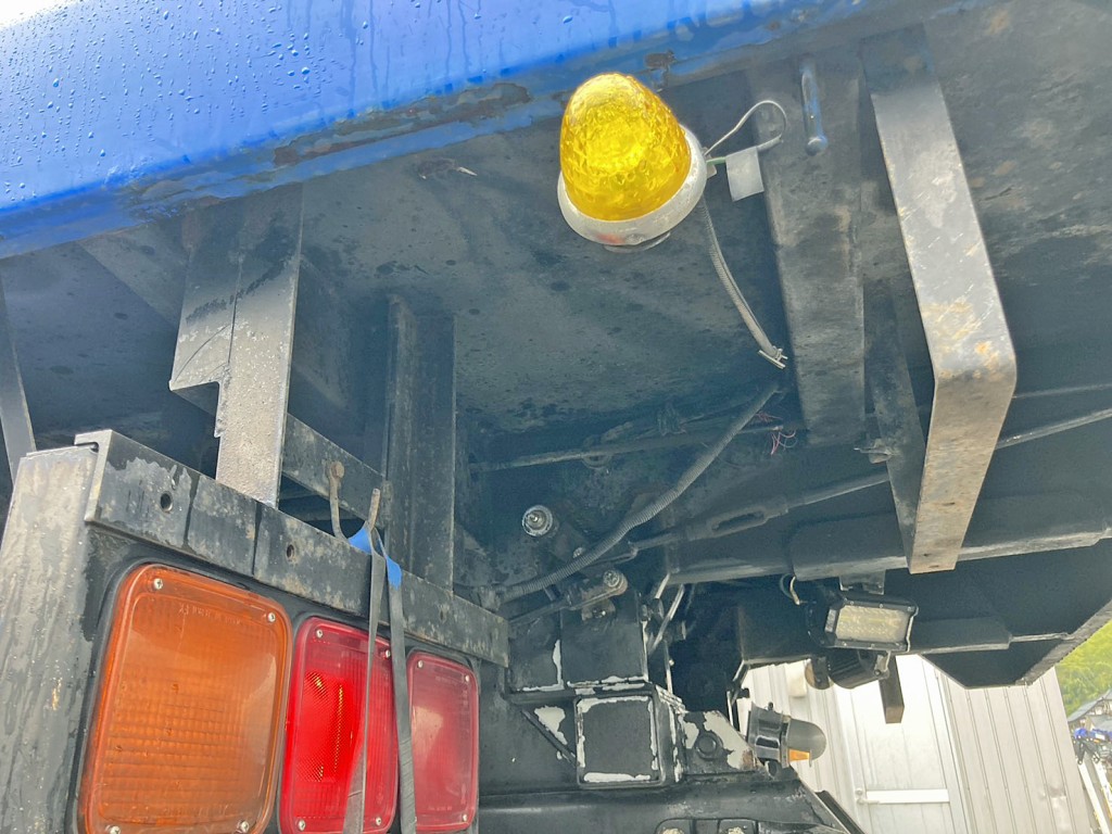 シャーシとネタの状態です。(縦ネタ・横ネタは鉄製です)|いすゞ ギガ QKG-CXZ77ATの写真6