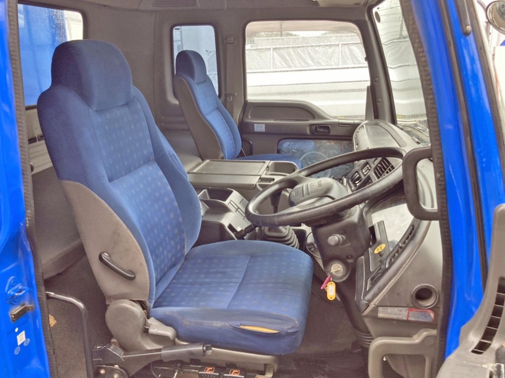 いすゞ ギガ QKG-CXZ77ATの写真7