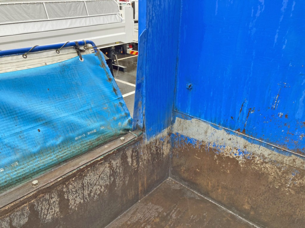 助手席側ストッパーの状態です。|いすゞ ギガ QKG-CXZ77ATの写真12