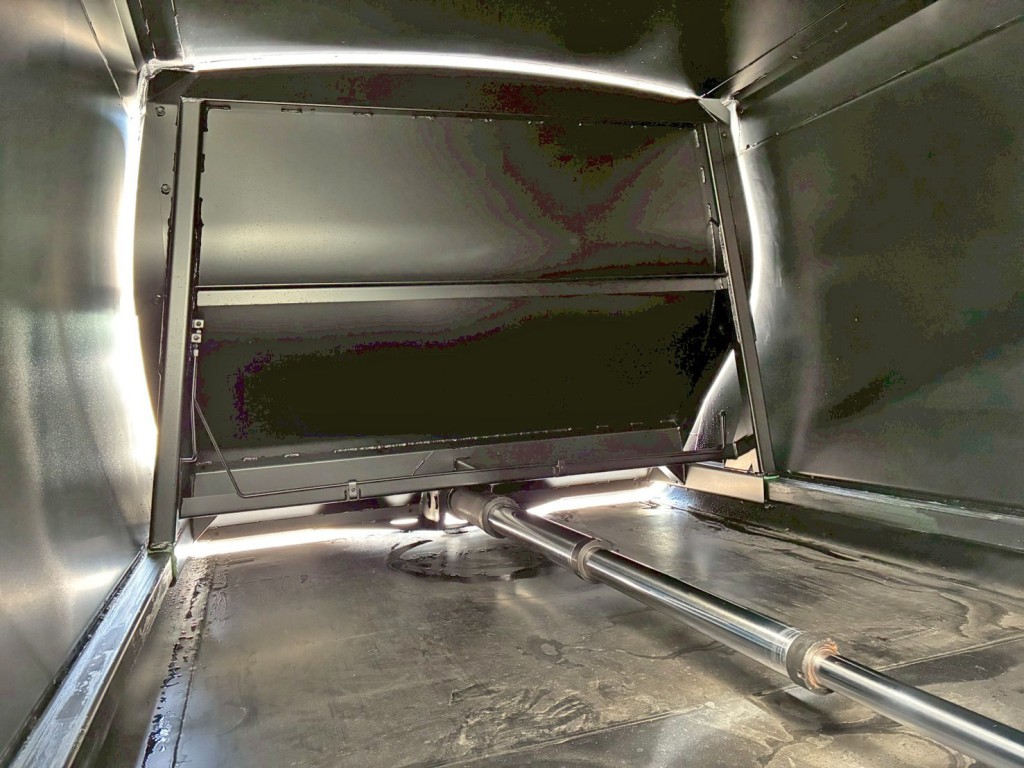 排出板裏側の状態です。|三菱 キャンター 2RG-FEAV0(2WD)の写真12