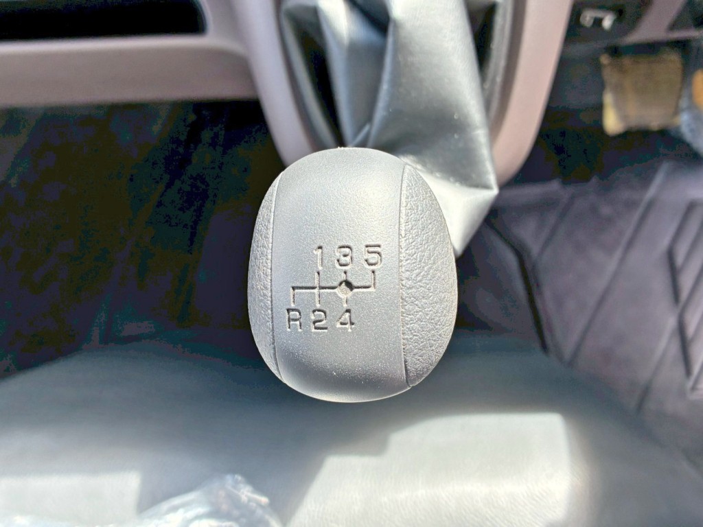 三菱 キャンター 2RG-FEAV0(2WD)の写真28