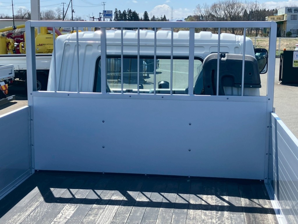 三菱 ファイター 2KG-FK62F(2WD)の写真9