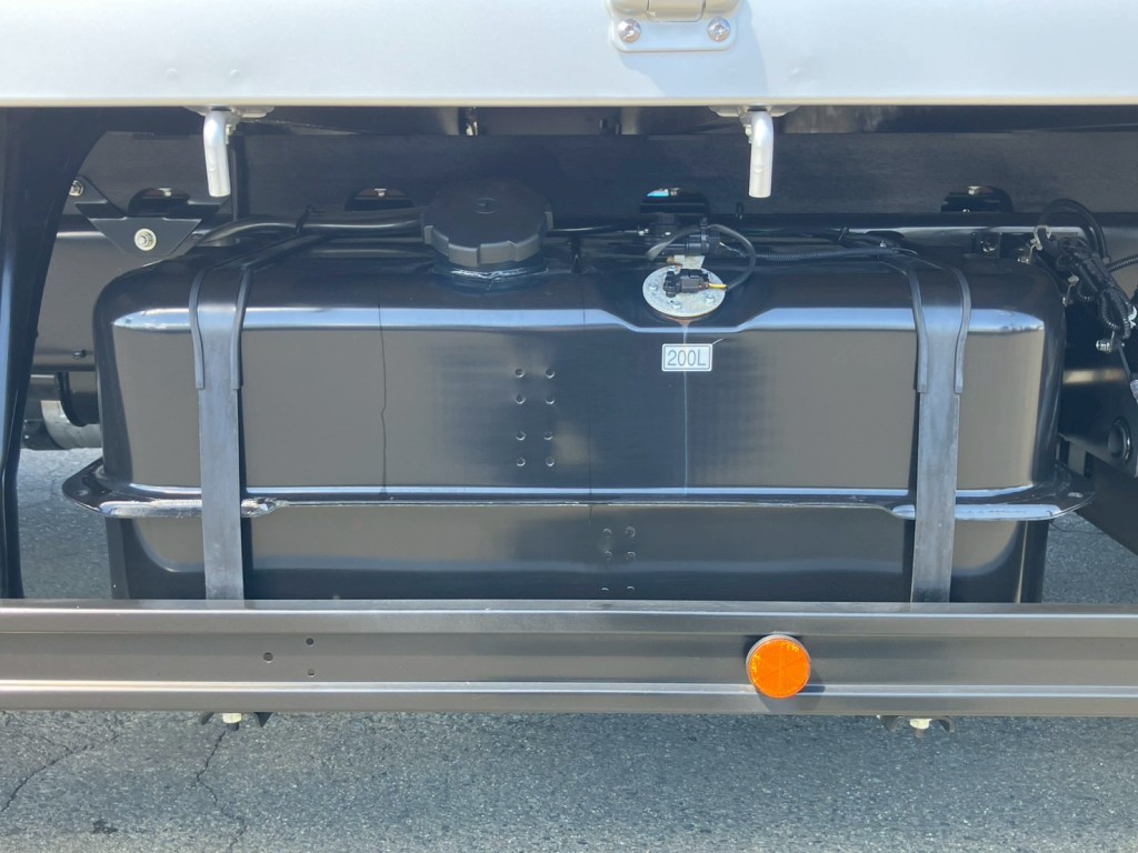 燃料タンクは200Lです。|三菱 ファイター 2KG-FK62F(2WD)の写真11