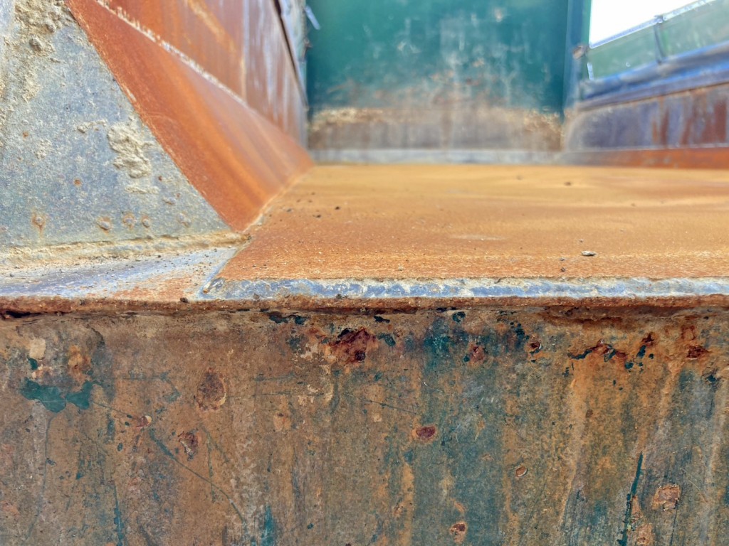 床は二重張りです。|UDトラックス クオン QKG-CW5XLの写真11