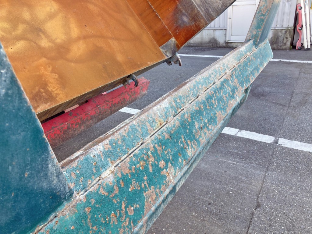 ゲート上部はアングル加工されています。|UDトラックス クオン QKG-CW5XLの写真25