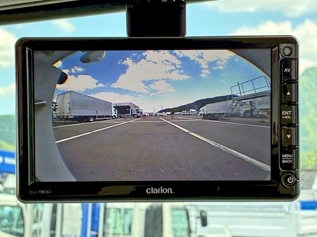 液晶バックモニター付きです。|三菱 スーパーグレート 2KG-FS70HZの写真27